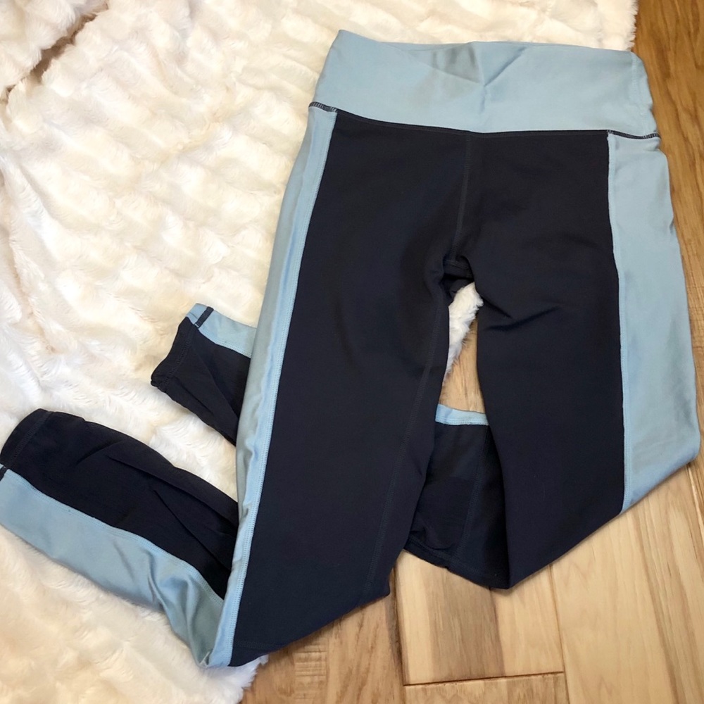 Icy blue and dark gray Fabletics leggings